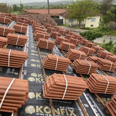 Kiremit Çatı: Gelenekten Gelen Dayanıklılık ve Estetik